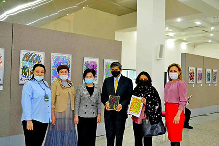 Мастер-классы и выставка картин по интуитивной живописи "Фонтан искусства" в Астане (Нур-Султане)